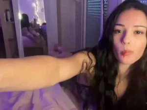 вебкам модель sophiesweetside